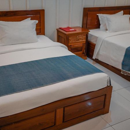 Montagne Regency Hotel Kampot Bagian luar foto