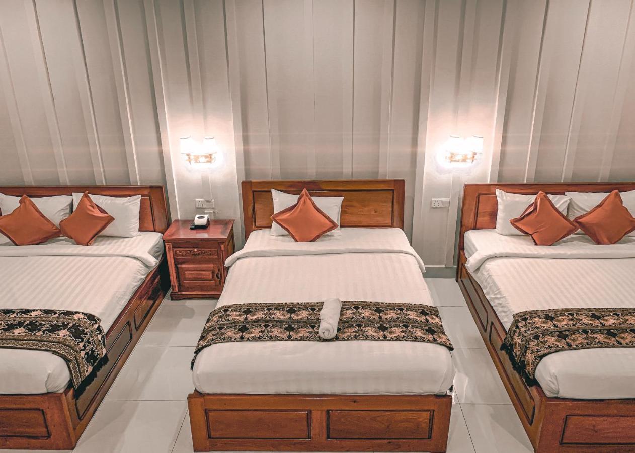 Montagne Regency Hotel Kampot Bagian luar foto